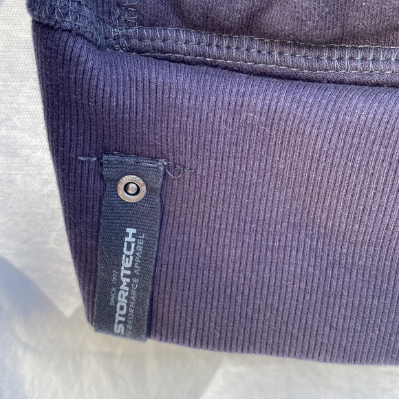 Stormtech Hooded Sweater - Picture 2 of 10